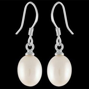 Drop Earrings With Oval White Pearl